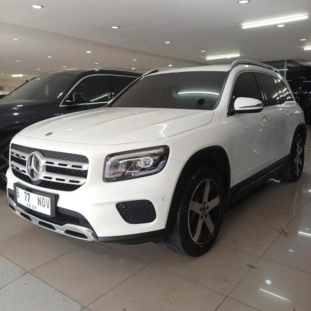 Only 12k miles Mercedes Benz GLB200 2022