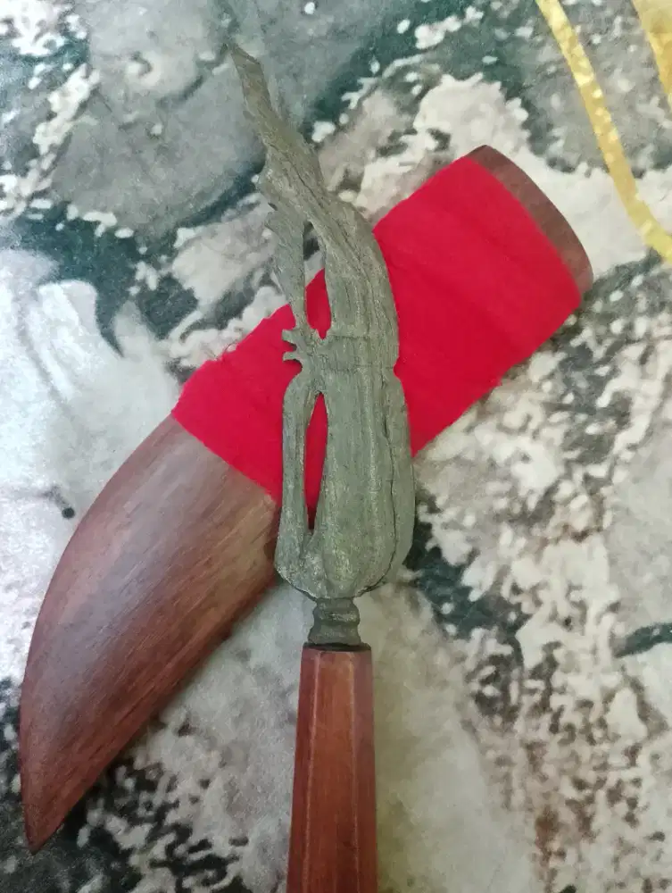 Keris Pusoko Sepuh Lokasian