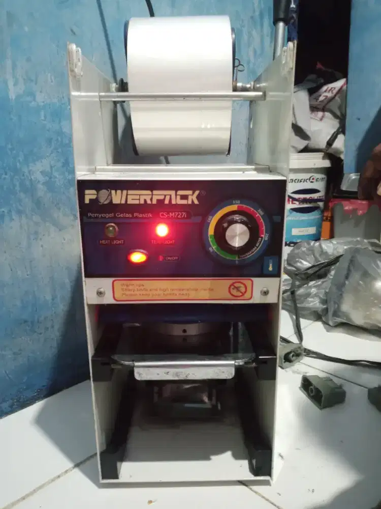 penyegel gelas plastik