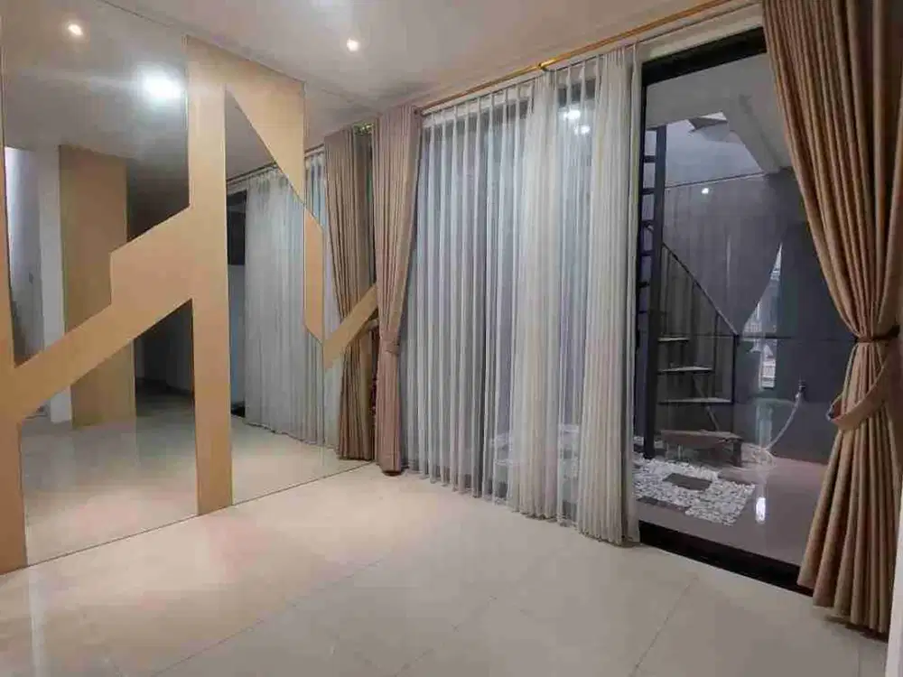 Rumah Siap Huni di Kebayoran Harmony. 0901