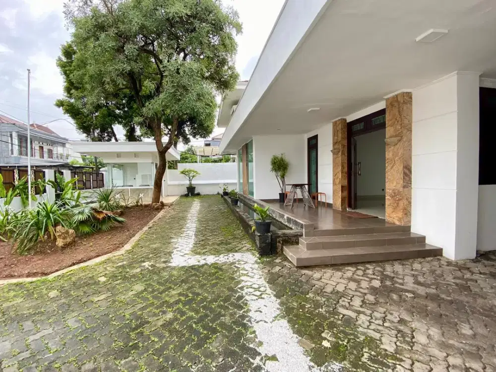 Menteng Jarang Ada! Rumah Halaman Besar Harga Menarik di Menteng Jakarta