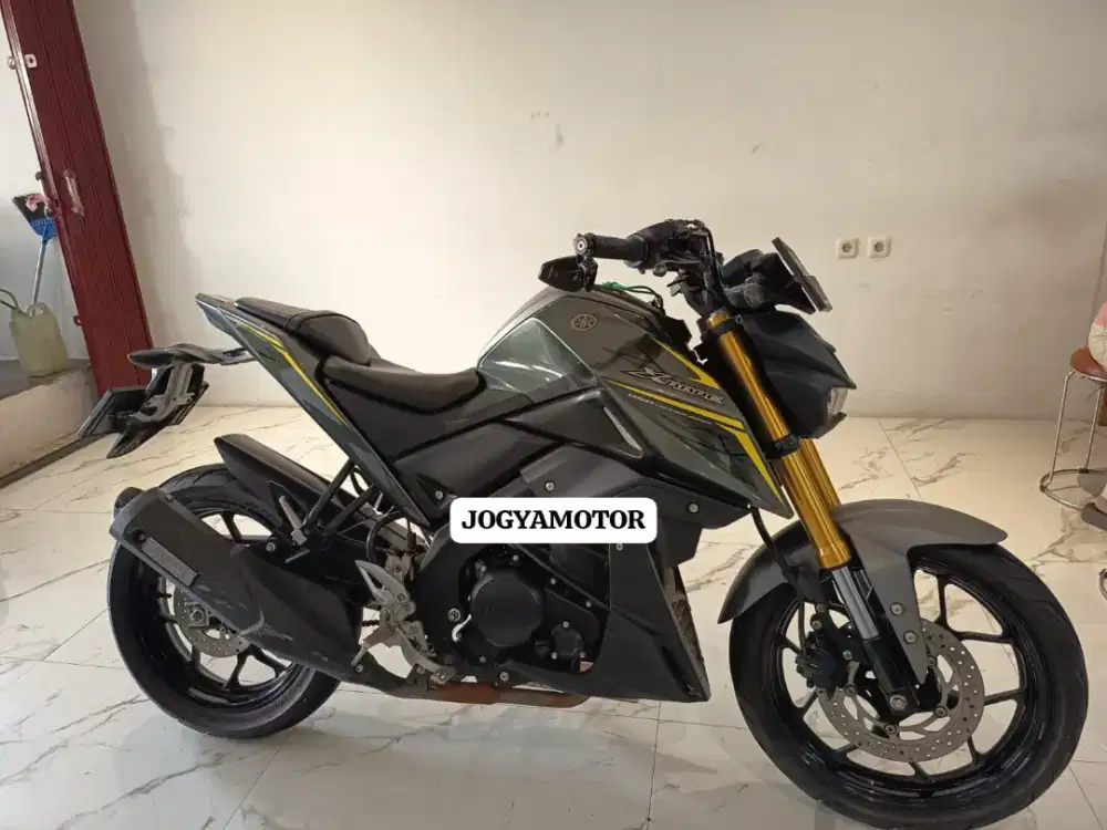 [R] X-ABRE 2018 kilometer rendah