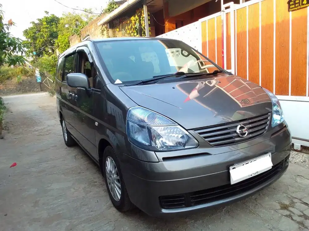 NISSAN SERENA CT 2.0 AT