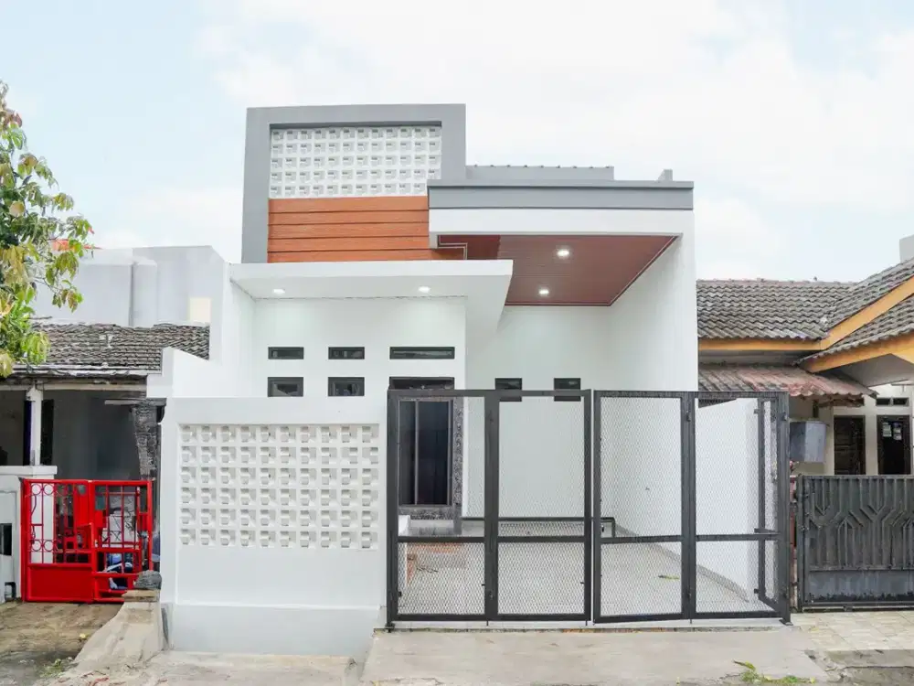 Rumah 1 Lt Terawat 15 Menit ke Stasiun Bekasi SHM Bebas Banjir J-33030