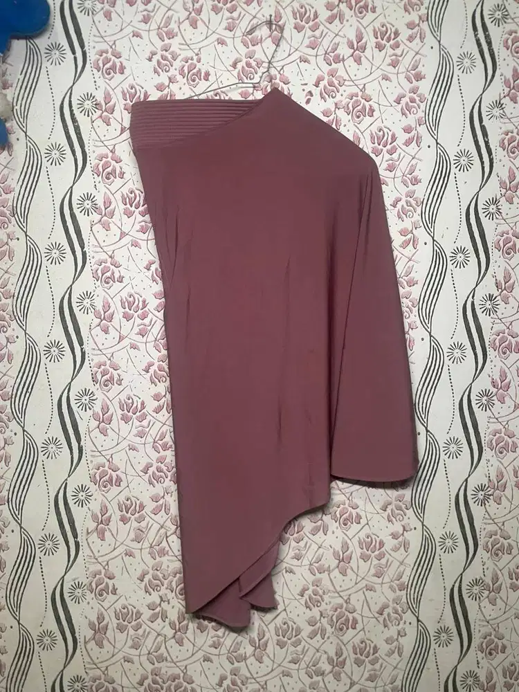 Bergo Syar'i warna Plum sesuai Gambar