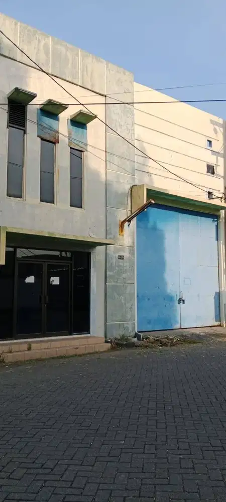 DIJUAL GUDANG SOUTH TANRISE SIDOARJO LT 389 BANGUNAN TINGKAT