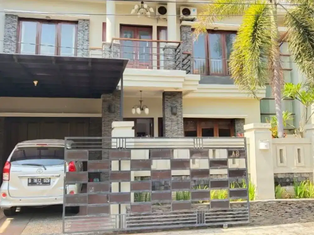 RUMAH SEMI VILLA 2 LANTAI DI IMAM BONJOL DENPASAR