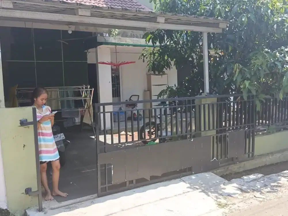 Rumah Minimalis Hook Perumahan Taman Kenari