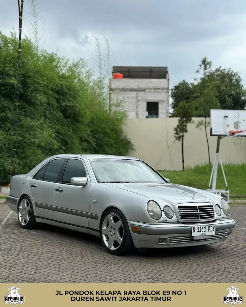 JUAL CEPAT MERCEDEZ BENZ E320 W210 AT THN 1997