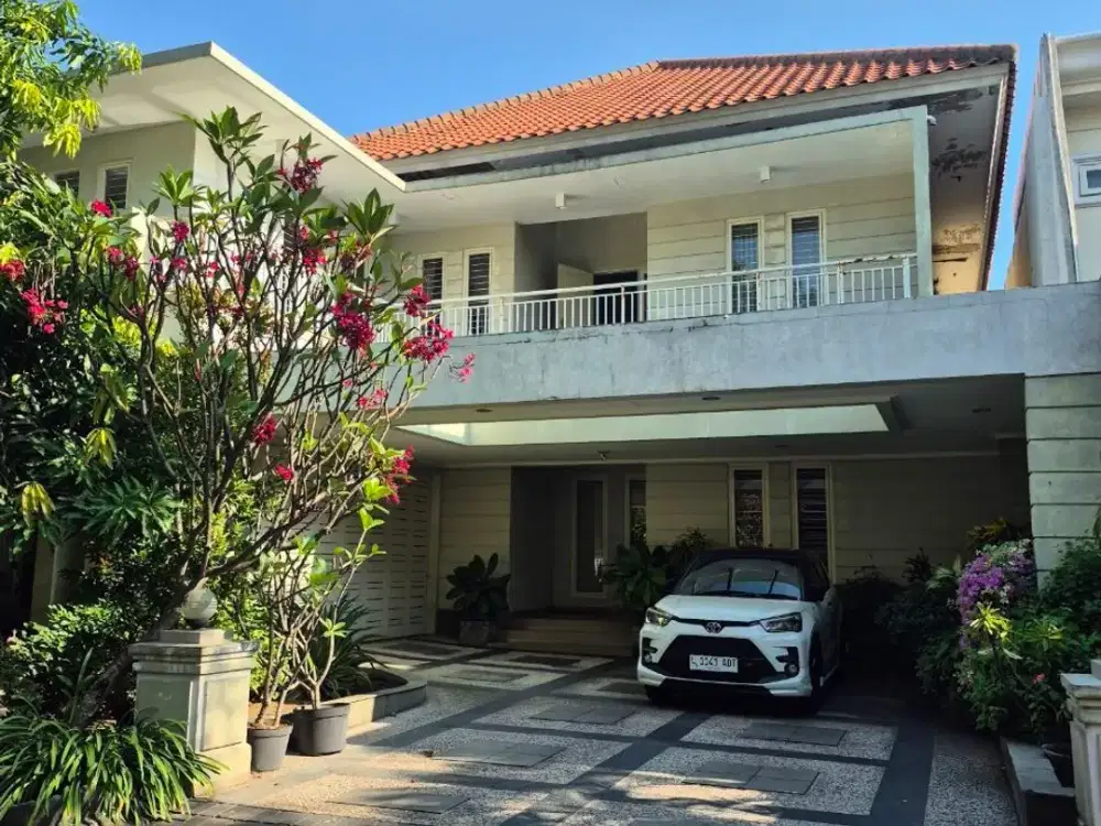 Rumah Regency 21 Semi Furnish, CARPORT 3 mobil Row 3 mobil