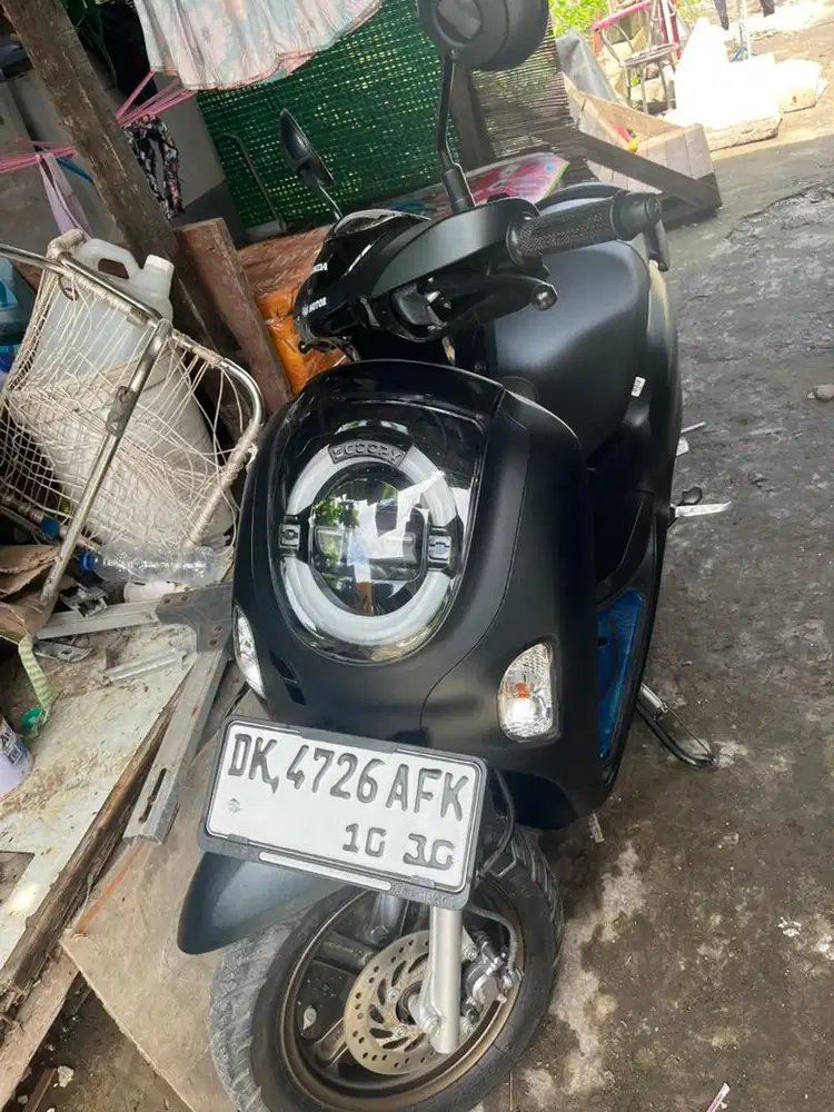SCOOPY PRESTIGE 2025