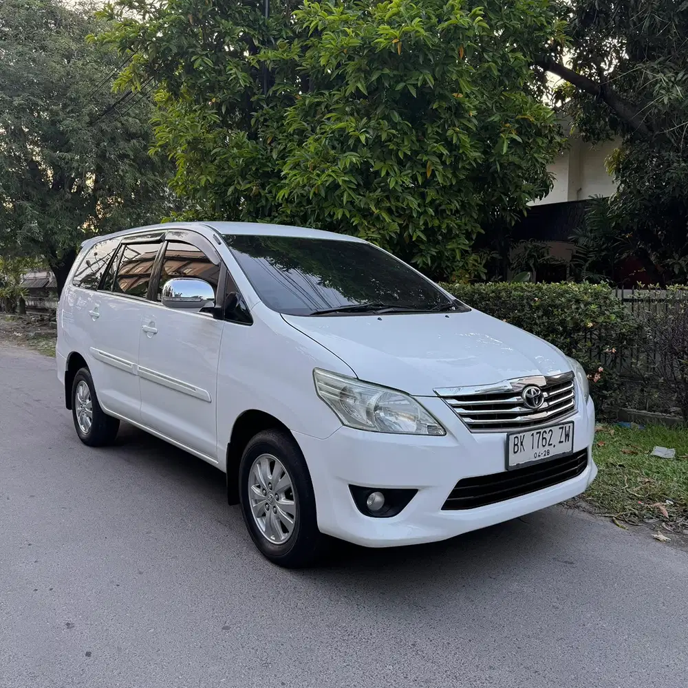 Toyota Kijang Innova 2013 Bensin