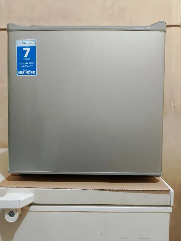 kulkas portable Aqua
