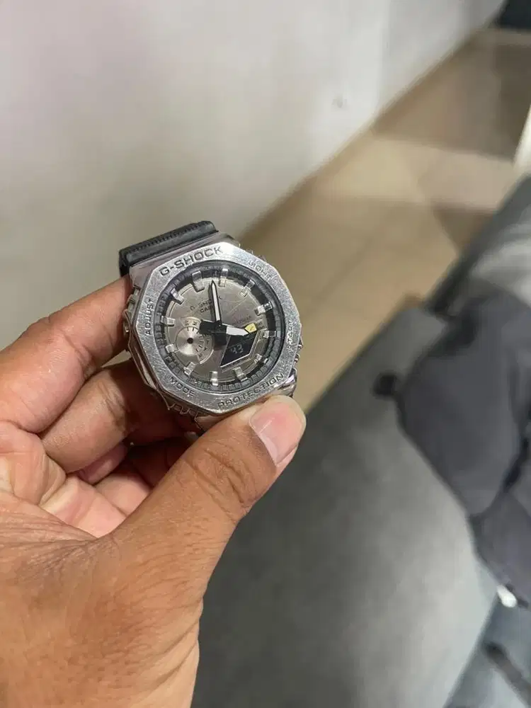 Jam tangan g-shock minus