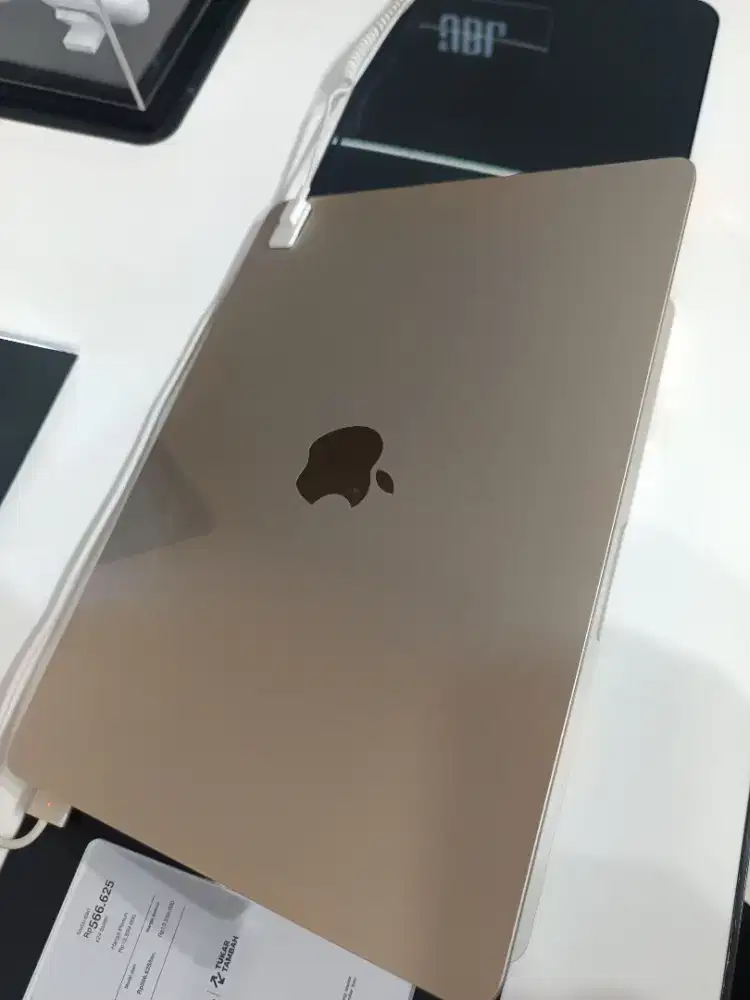 Promo cicilan tanpa kartu kredit MacBook air M2 256GB