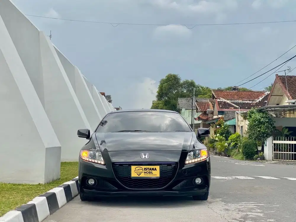 DIJAMIN JARANG KETEMU YANG SAMA DI JALAN! HONDA CRZ 1.5 HYBRID AT 2014