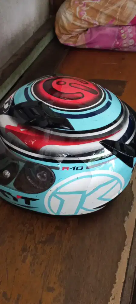 Helm KYT full face