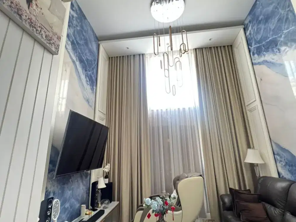 DISEWAKAN / DIJUAL RUMAH MEWAH FULL FURNISH DI JAKARTA GARDEN CITY,CAKUNG JAKARTA TIMUR