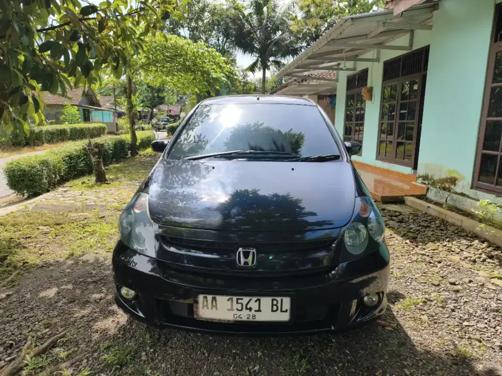 Honda Stream 2.0 2005