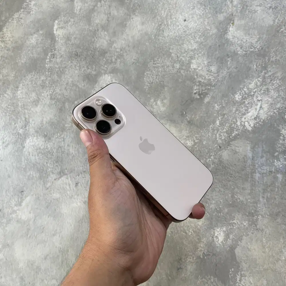 Iphone 16 Pro 128gb iBox mulus fullset original. TT juga bisa