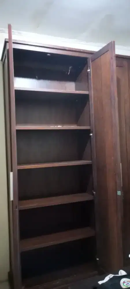 Lemari Baju Kayu Jati