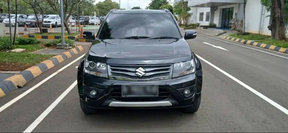 SUZUKI GRAND VITARA 2.4 AT BENSIN TAHUN 2016