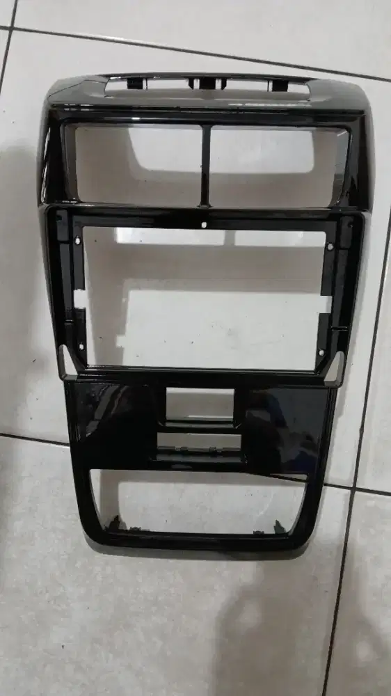 Frame tv android 9 inci avanza 2019