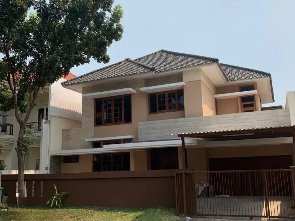 Murah Rumah Graha Family sudah Renov Total - dekat Pakuwon Indah Citraland