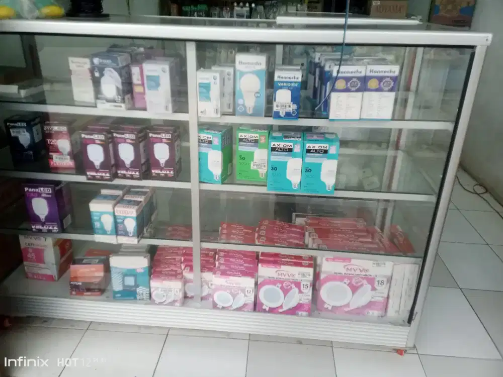 Etalase/ Steling 2 bh