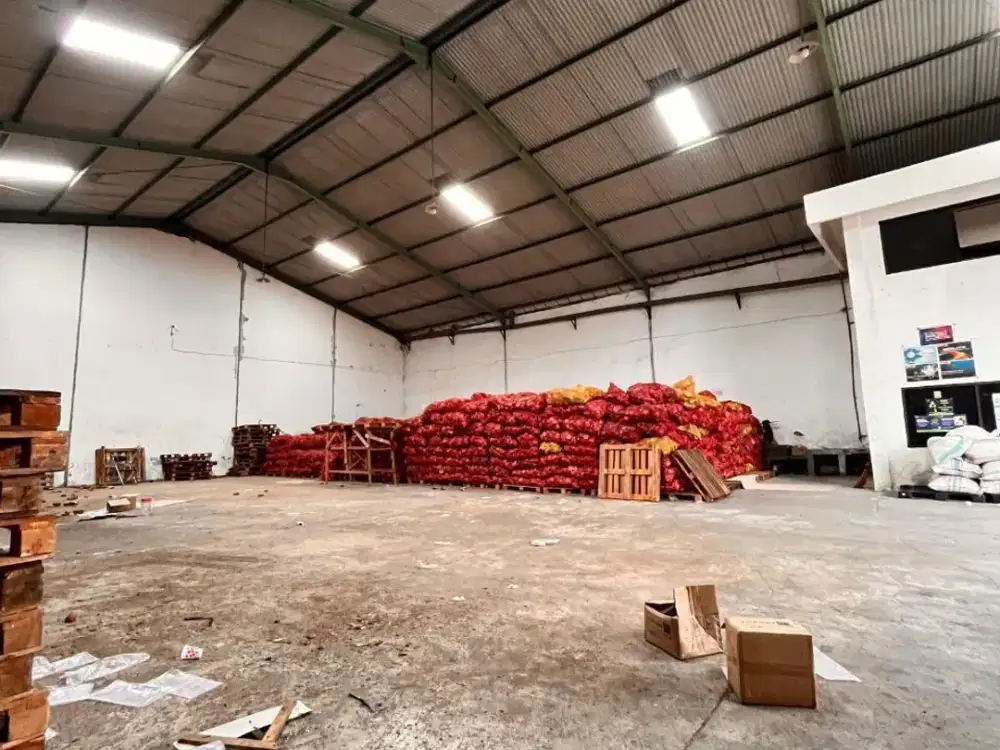 DIJUAL CEPAT – GUDANG STRATEGIS ANGtropolis  Margomulyo, Surabaya