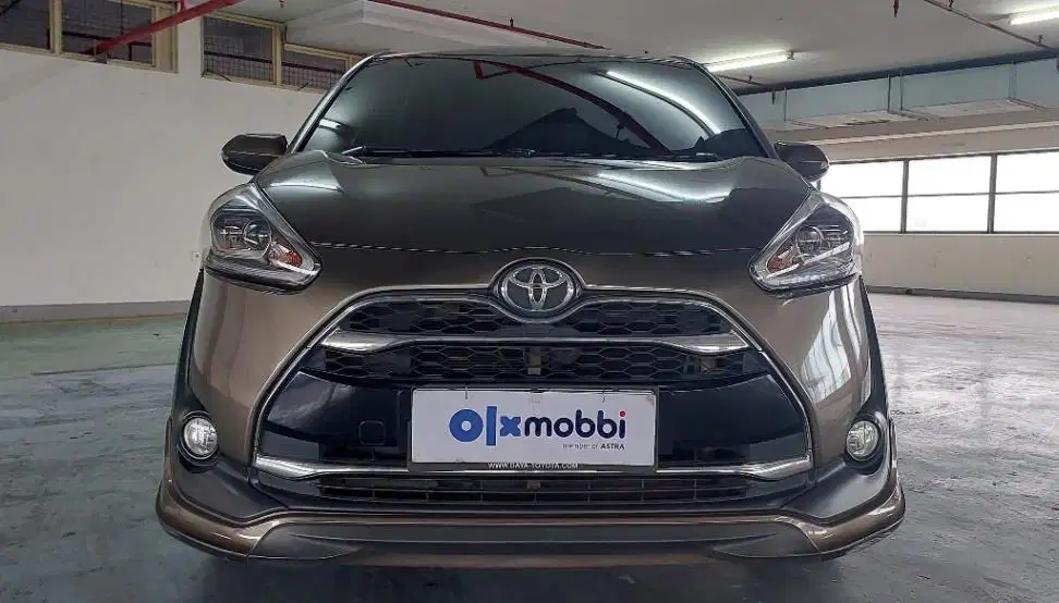 TDP 9,JT, Toyota Sienta 1.5 Q Bensin-AT Orange 2018