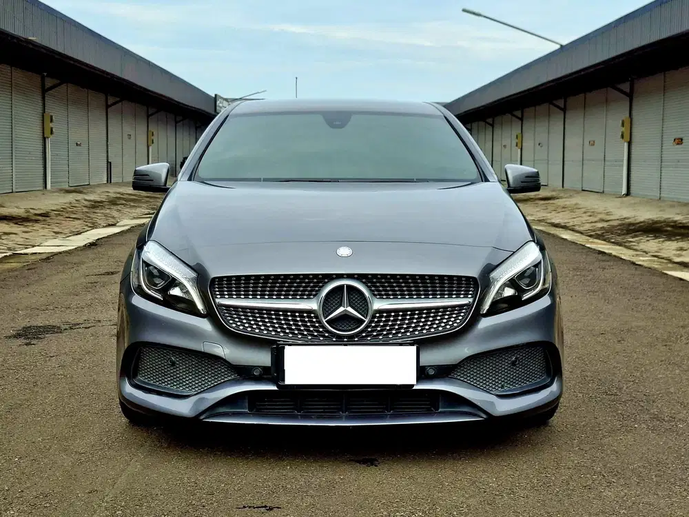Mercedes-Benz A250 2015 Bensin