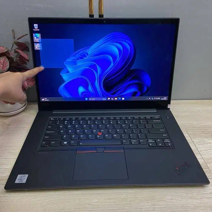 LAPTOP LENOVO THINKPAD P1 G3 CORE i7 GEN 10 VGA 4GB LYR 4K DL-ETM