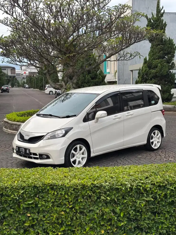 HONDA FREED PSD 2012 LOW KM TERAWAT