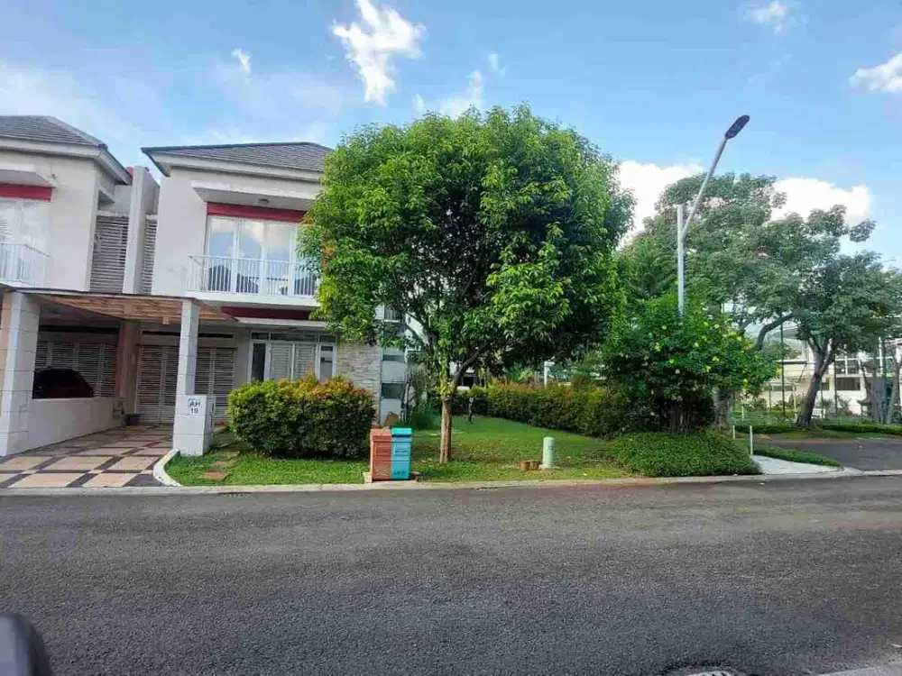 Rumah Hook Semi Furnish Samping Club House Di Summarecon Bekasi