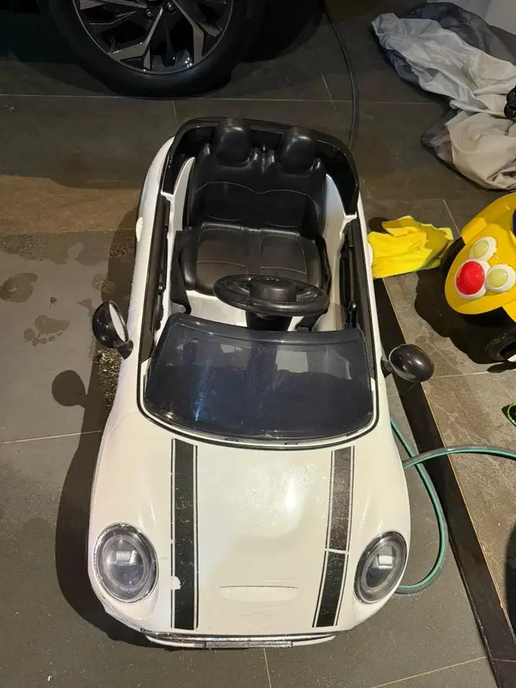 Mobil Aki Mini Cooper