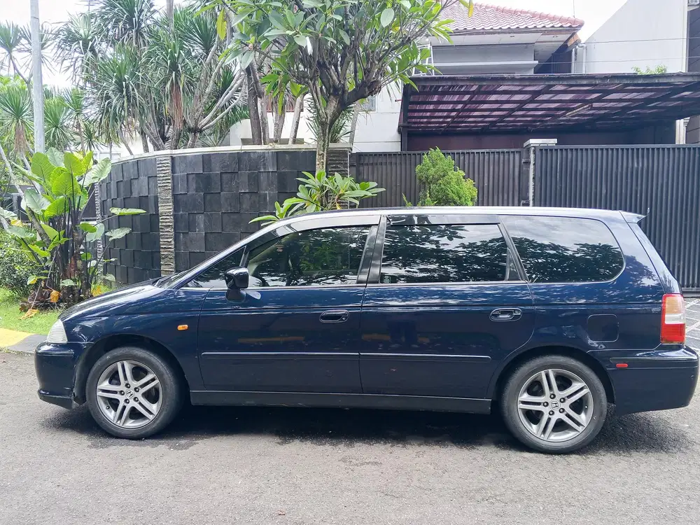 Dijual murah Honda Odyssey 2001 full orisinil rawatan siap mudik