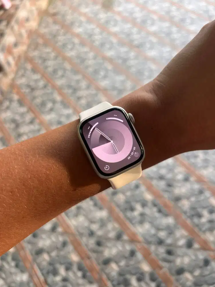 Apple Watch Series 7 41mm GPS (Model MKMY3LL/A) Bekas