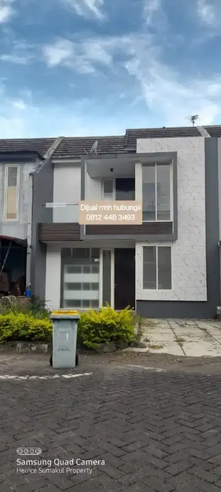 Dijual rumah cantik  di Grand Kawanua Mdo