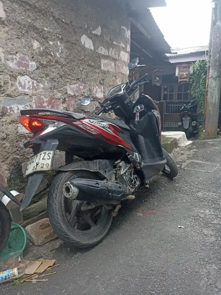 Vario kzr 125 CC 2014 lengkap idup