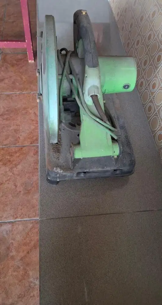 Mesin Grenda Potong Besi