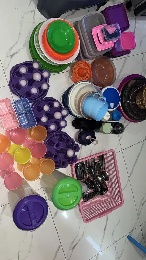 “Dijual Cepat Peralatan Dapur Lengkap – Cocok Untuk Rumah Baru / Kos”