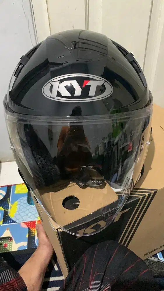 Helm KYT TTR JET SOLID