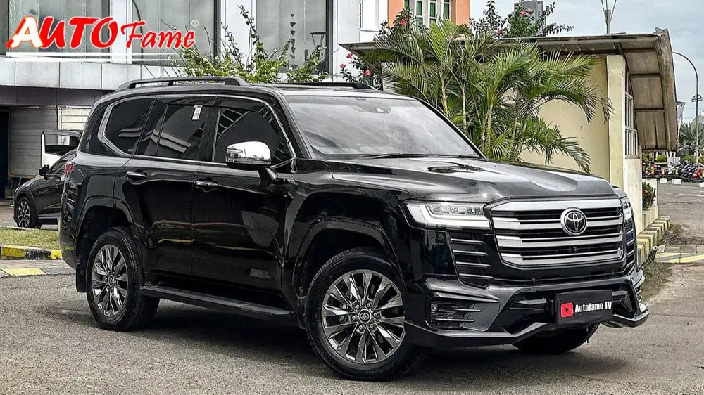 Toyota Landcruiser LC 300 VX-R VXR 4X4 Diesel 3,3L Pemk 2025 Black On