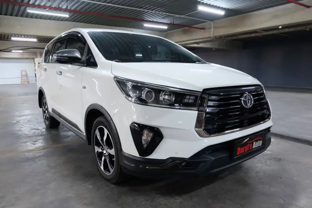 2022 TOYOTA INNOVA VENTURER 2.0 Bensin AT TDP 100jt