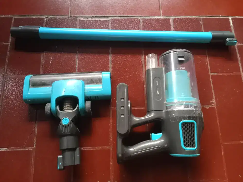 DELCHEN Cordless Vacuum Cleaner Minus Batere tidak mau ngisi