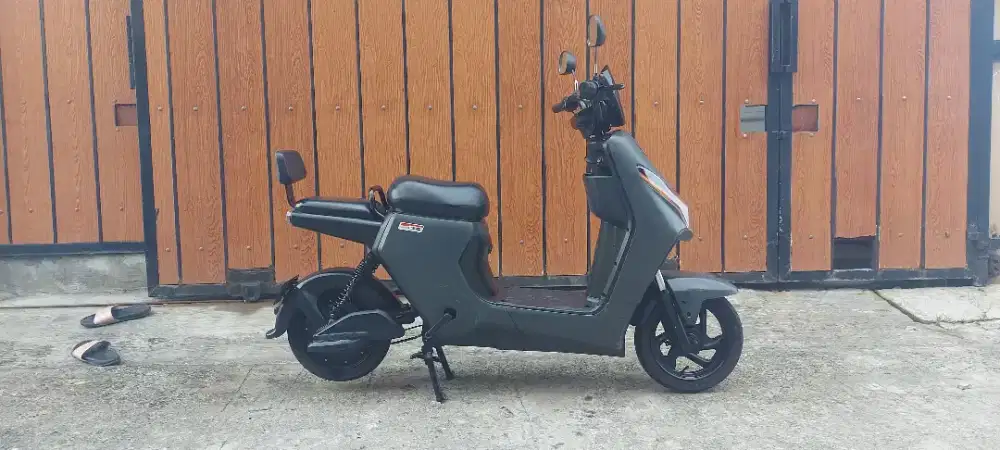 Sepeda listrik selis UWINFLY D60