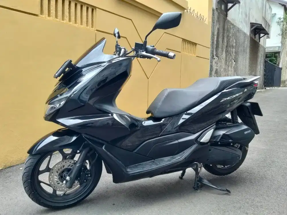 HONDA PCX 160 CBS 2023 (Low KM)