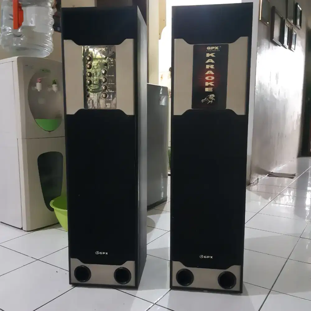 Dijual speaker aktif karaoke GPX 8 bluetooth, tinggi 1 mtr, harga NET