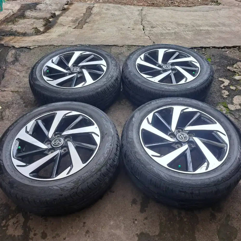Velg mobil rush r17 cocok buat terios taruna
